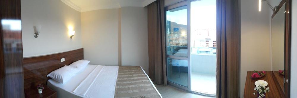 Midi & Hotel 5*