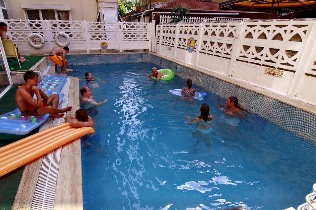 Kleopatra Bavyera 3* Alanya