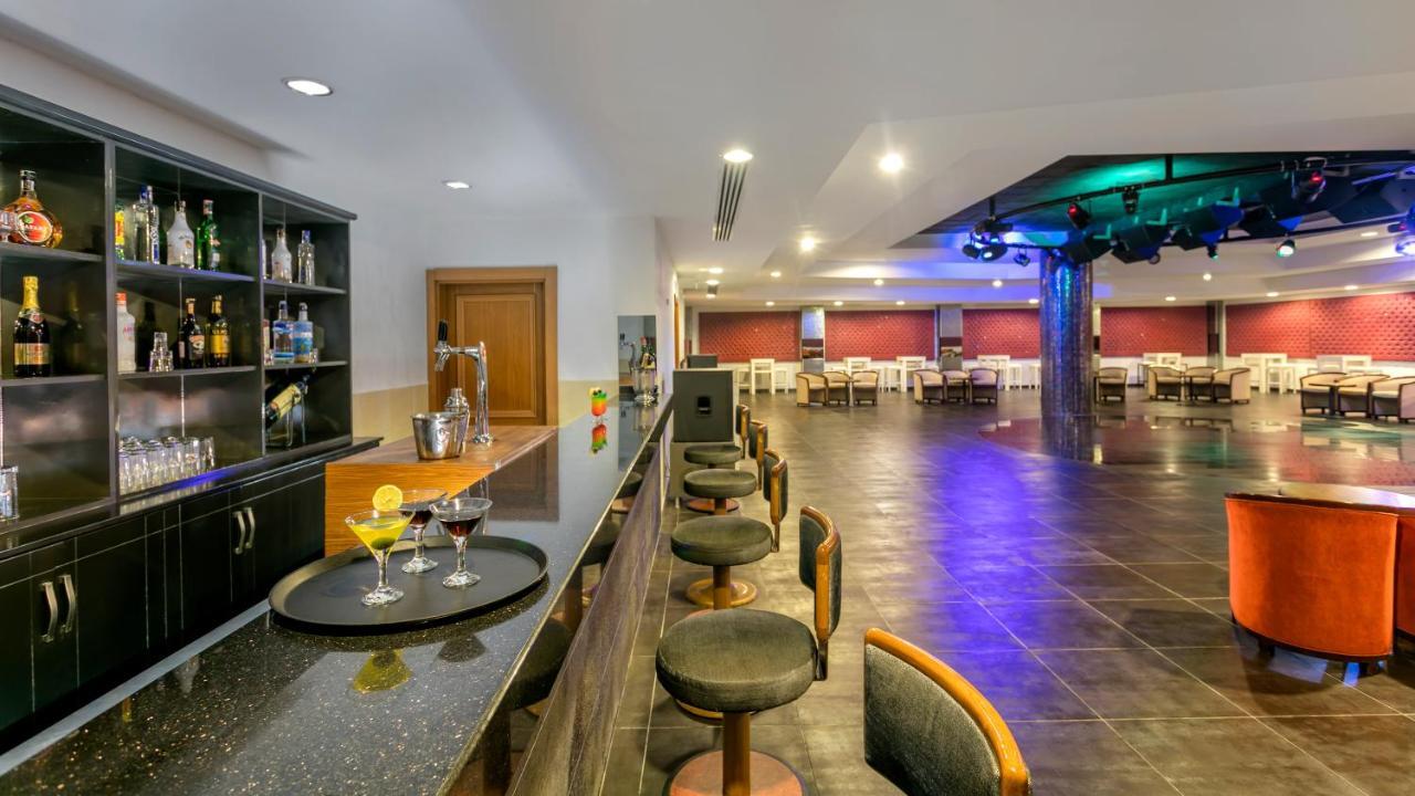 Oezkaymak Select Hotel *