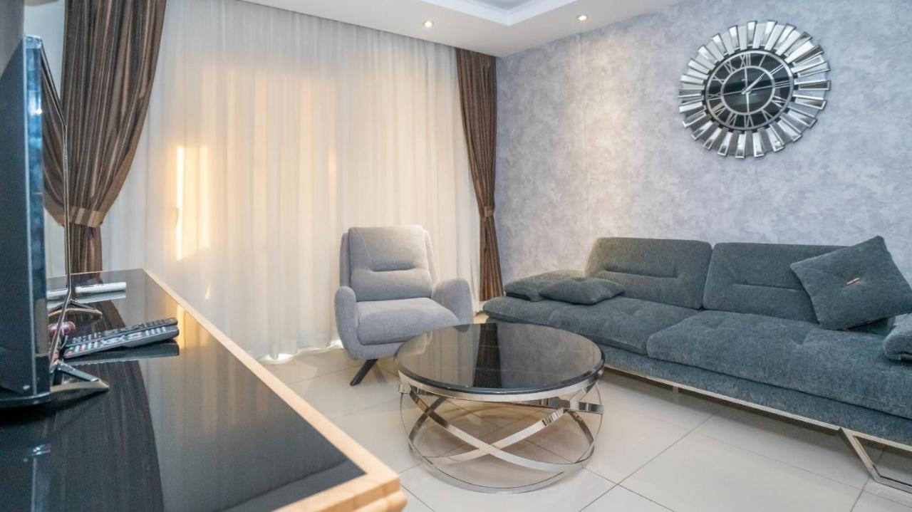 Apartment Crystal Tower *