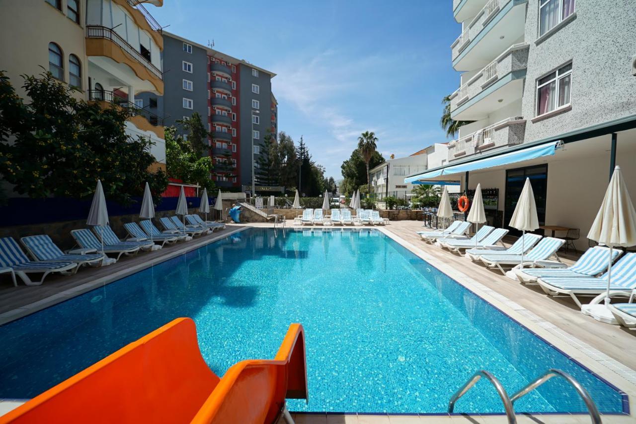 Risus Park Hotel 3*