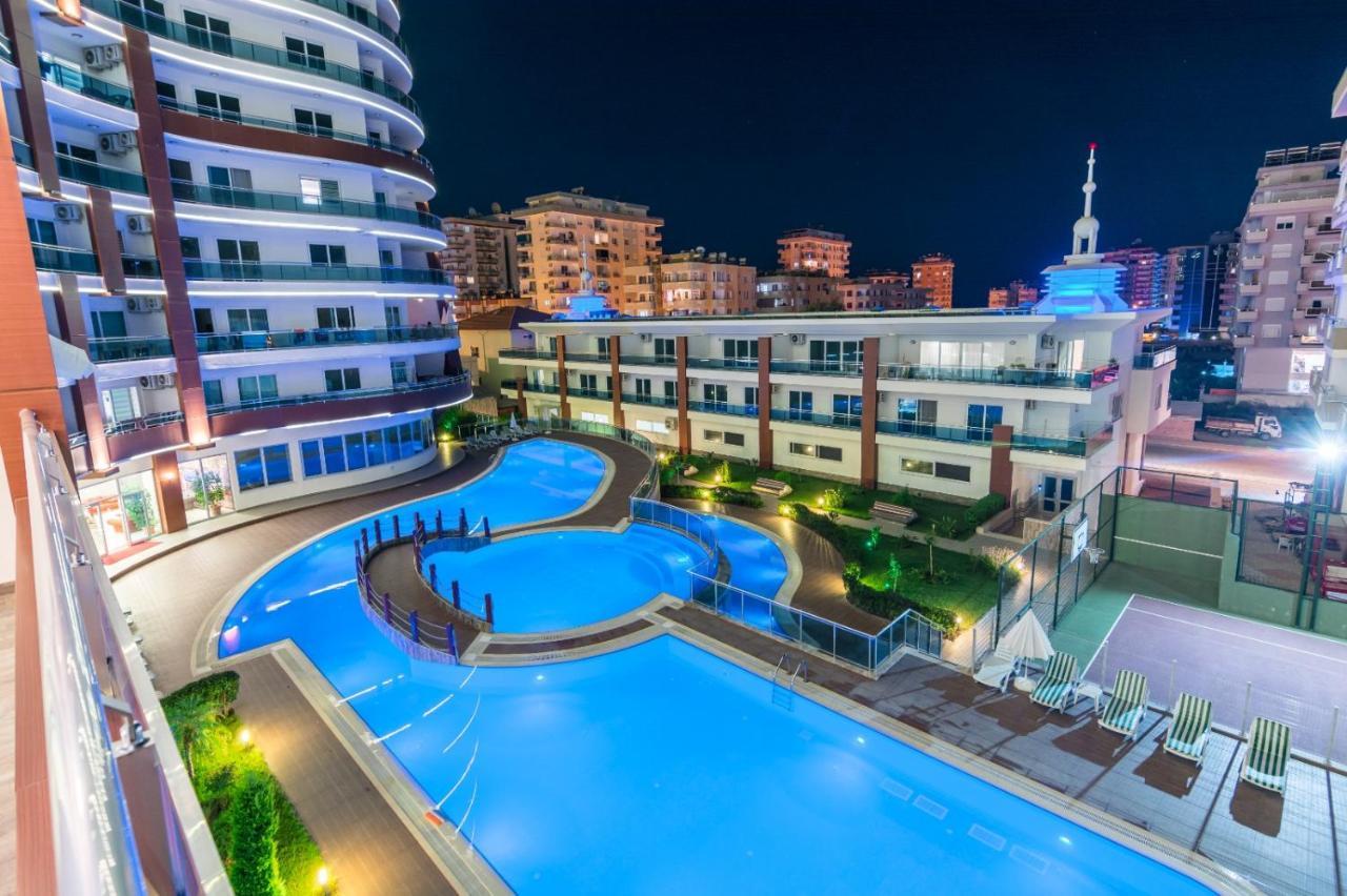 Lumos All-in In Luxury Full Facilities