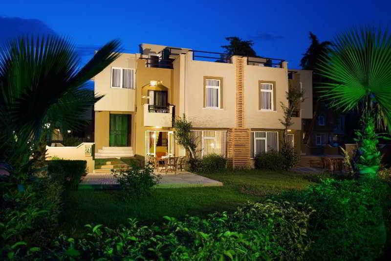 Ganita Club & 5*