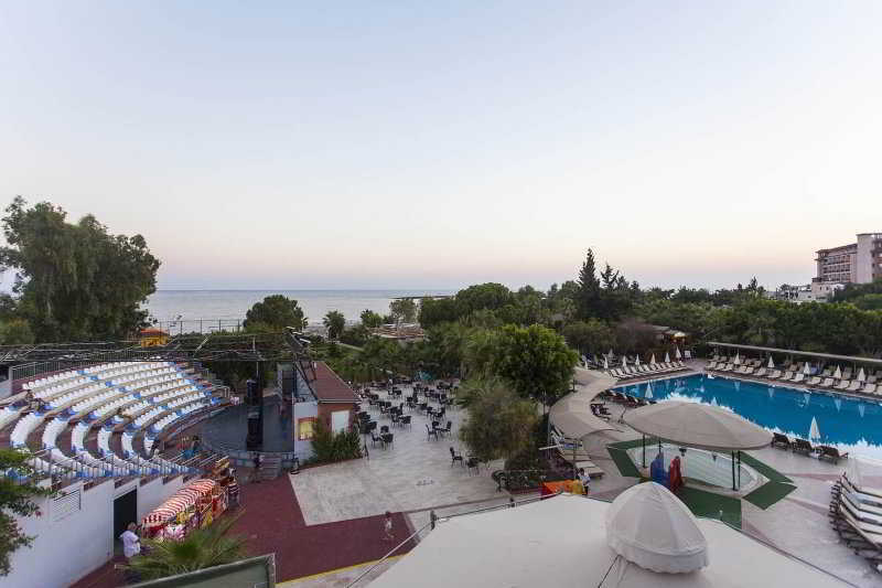 Hotel Ganita Club &