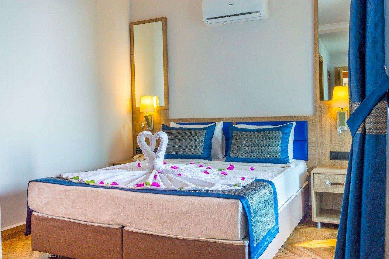 Relax Hotel 4*
