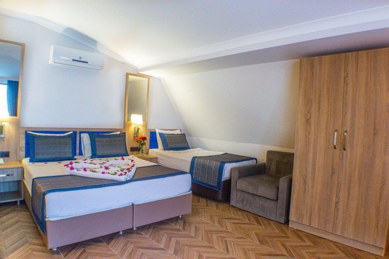 Relax Hotel 4*