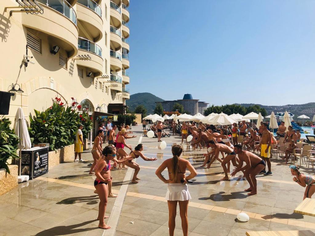 Apartment Gold City 2+1 Main Building Flat With Free Aquapark Alanya
