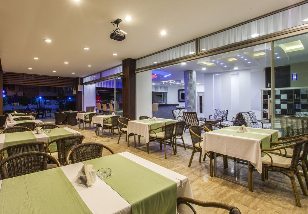 Parador Suite Hotel