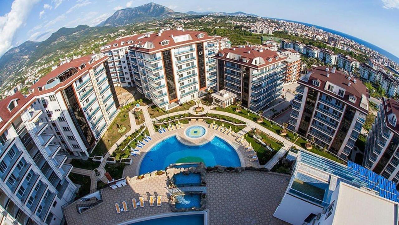 1+1 In Another World Complex Apartment Alanya