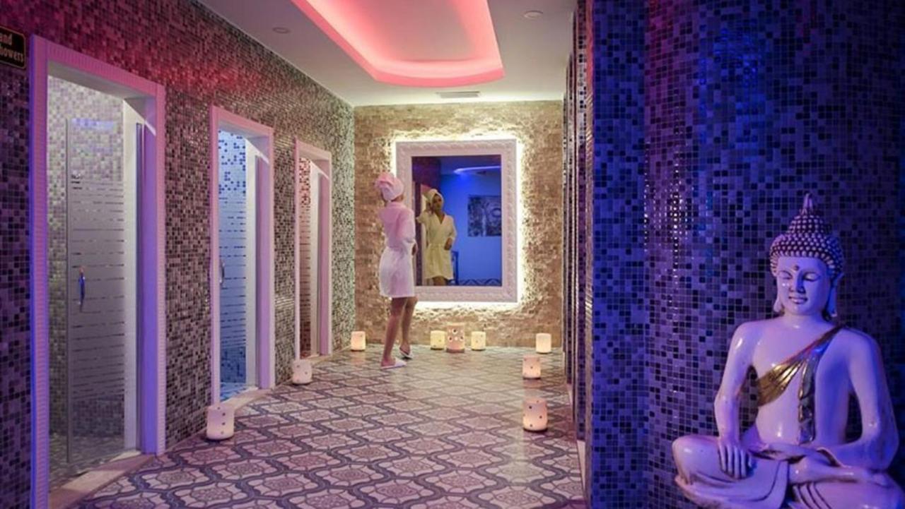 1+1 In Another World Complex Alanya