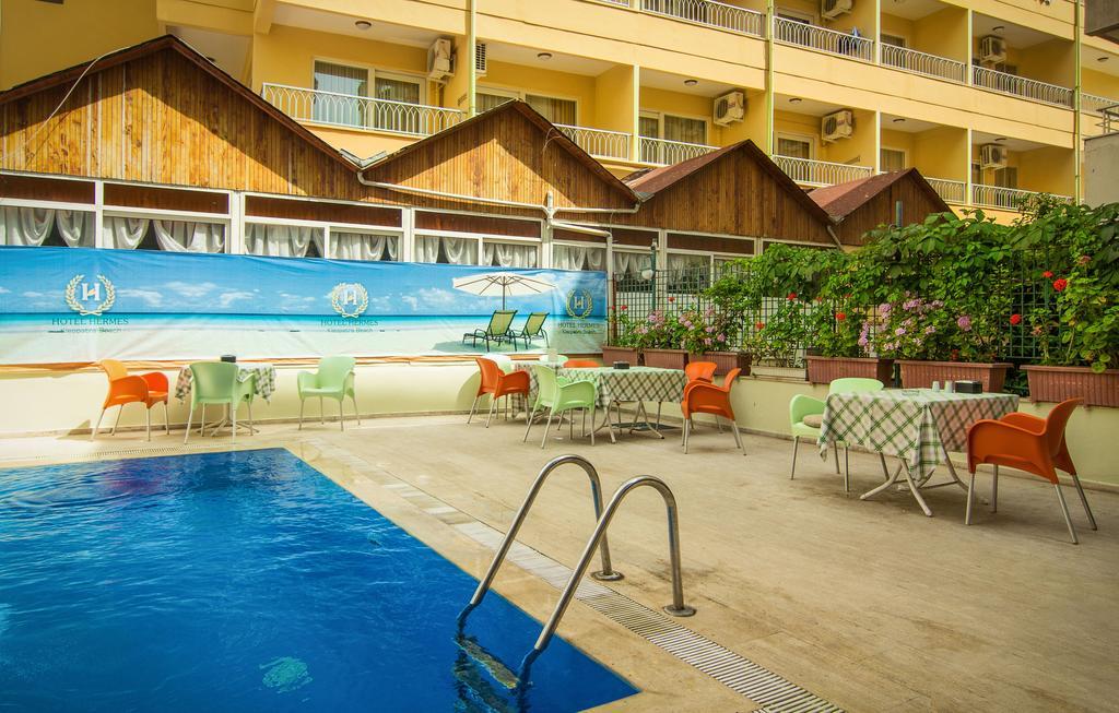 Kleopatra Hermes 3*