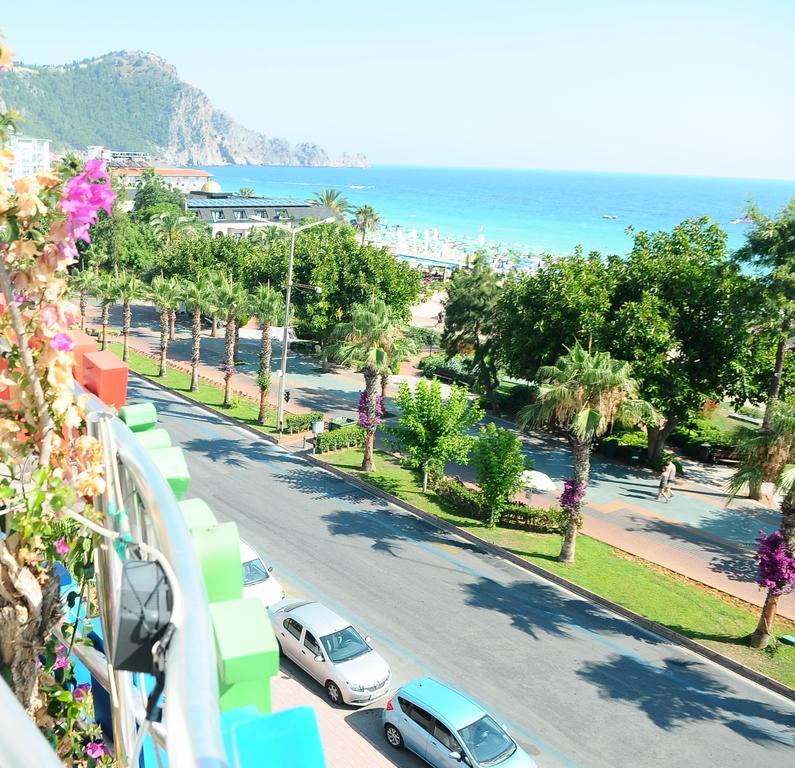 Hotel Kleopatra Yildiz 2*
