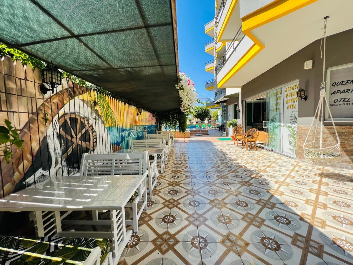 Queen Hotel