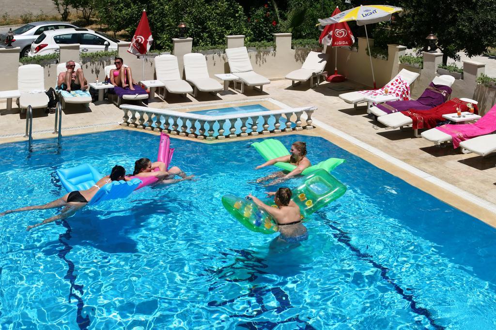 Aparthotel Magi