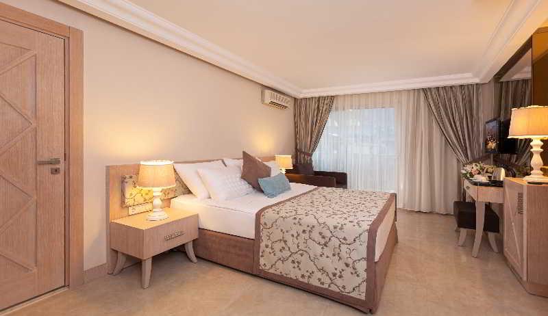 Resort Xperia Saray 4*