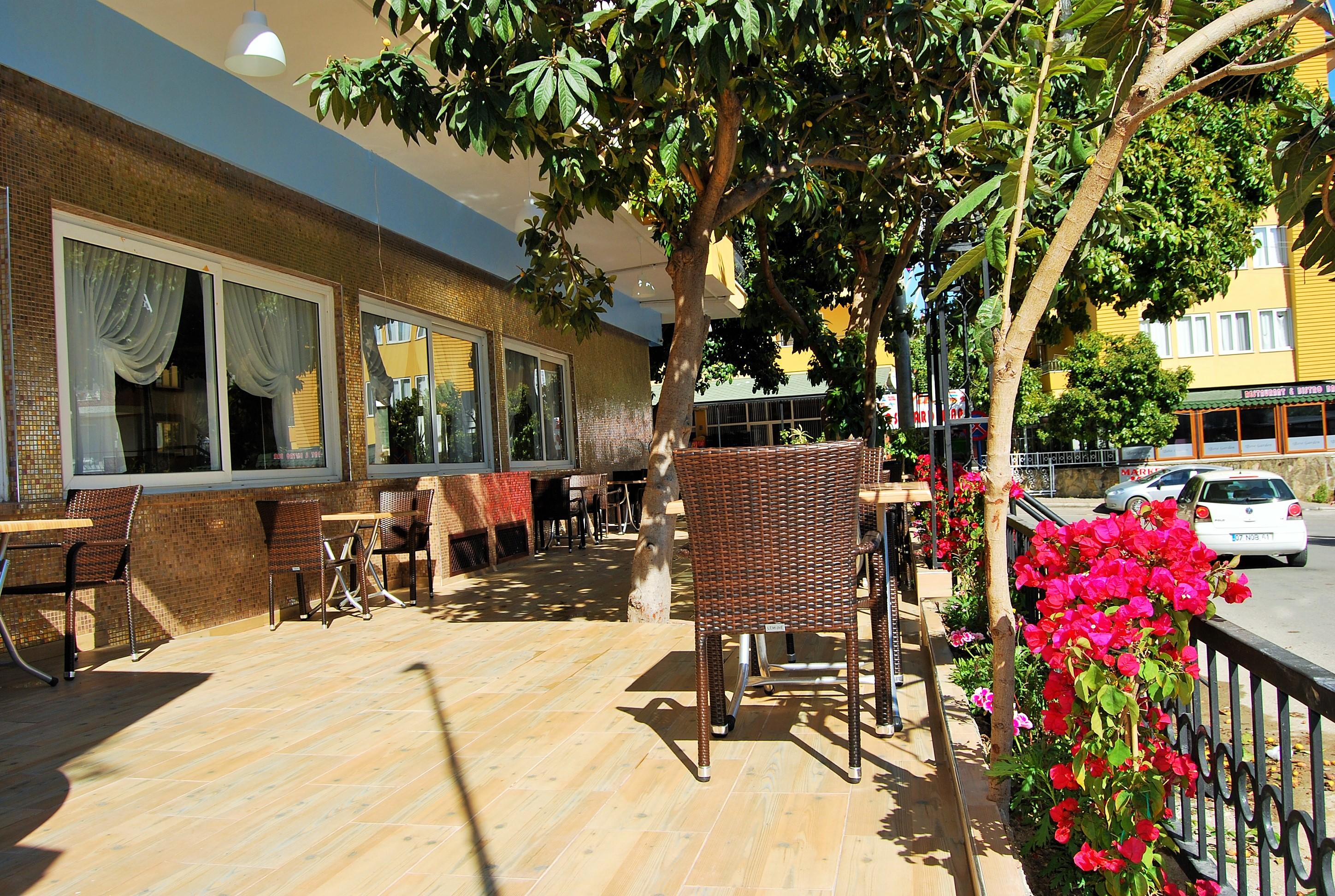 Select & Aparthotel 3*