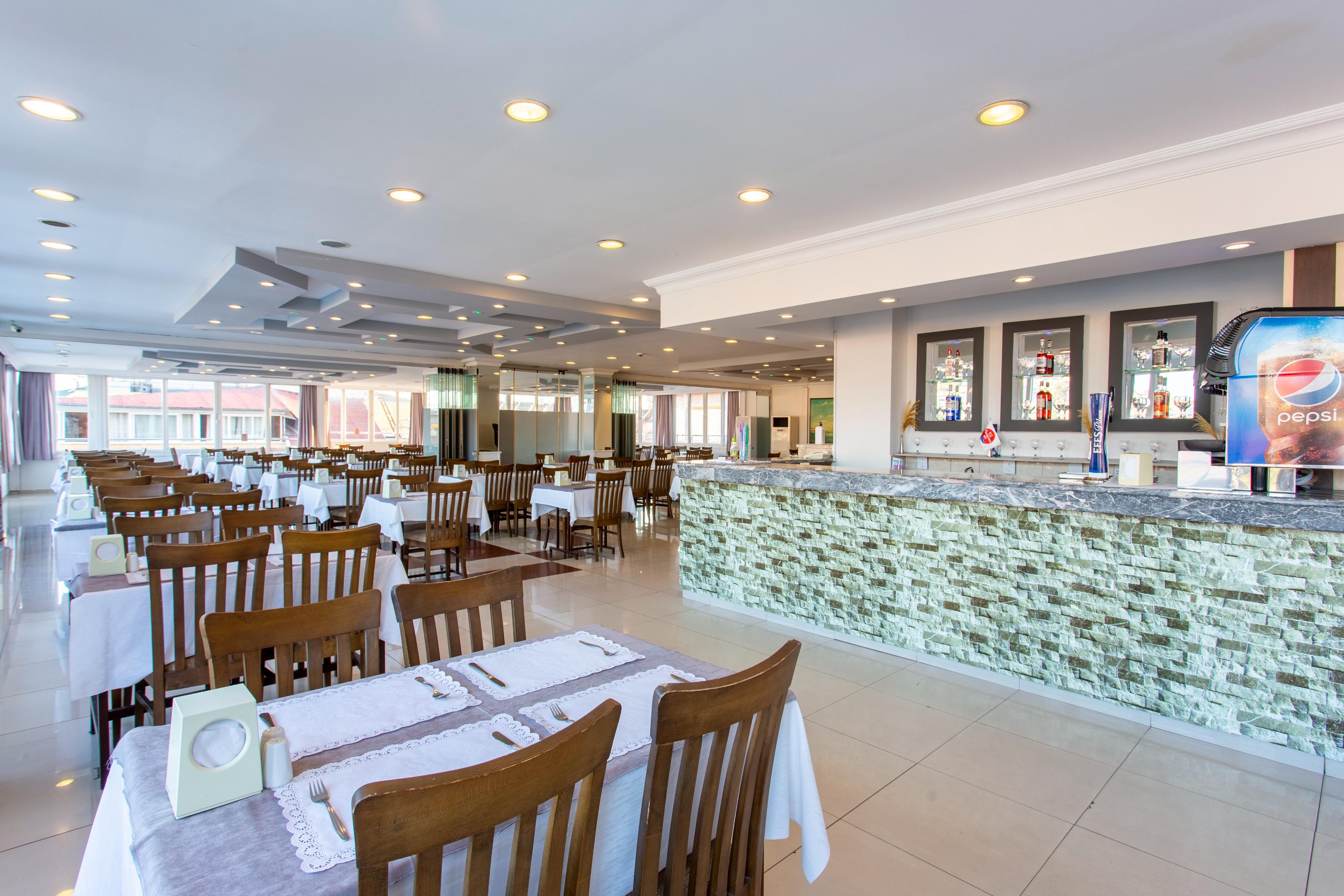 Hotel Aslan & 4*