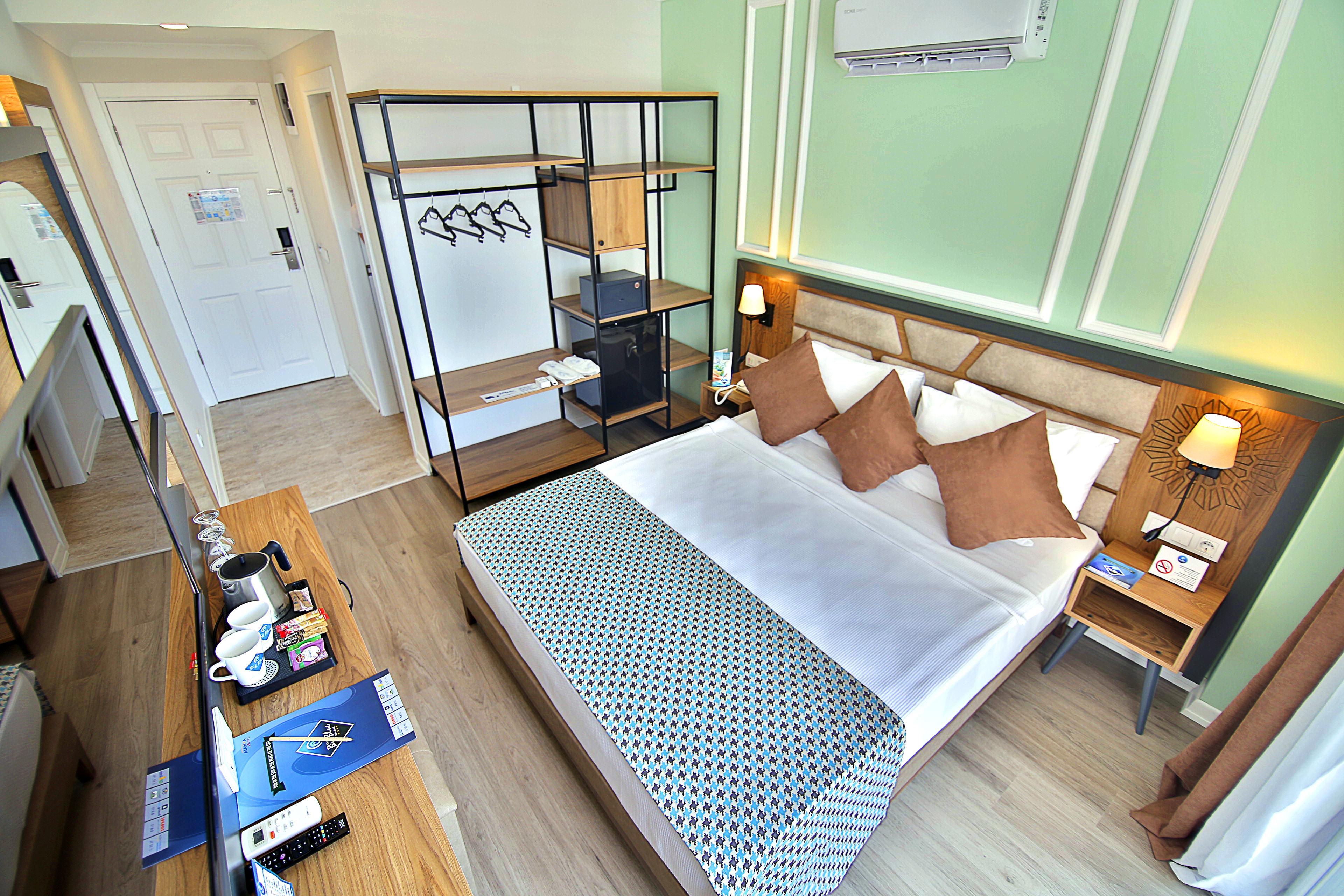 Club Big Blue Hotel 4*