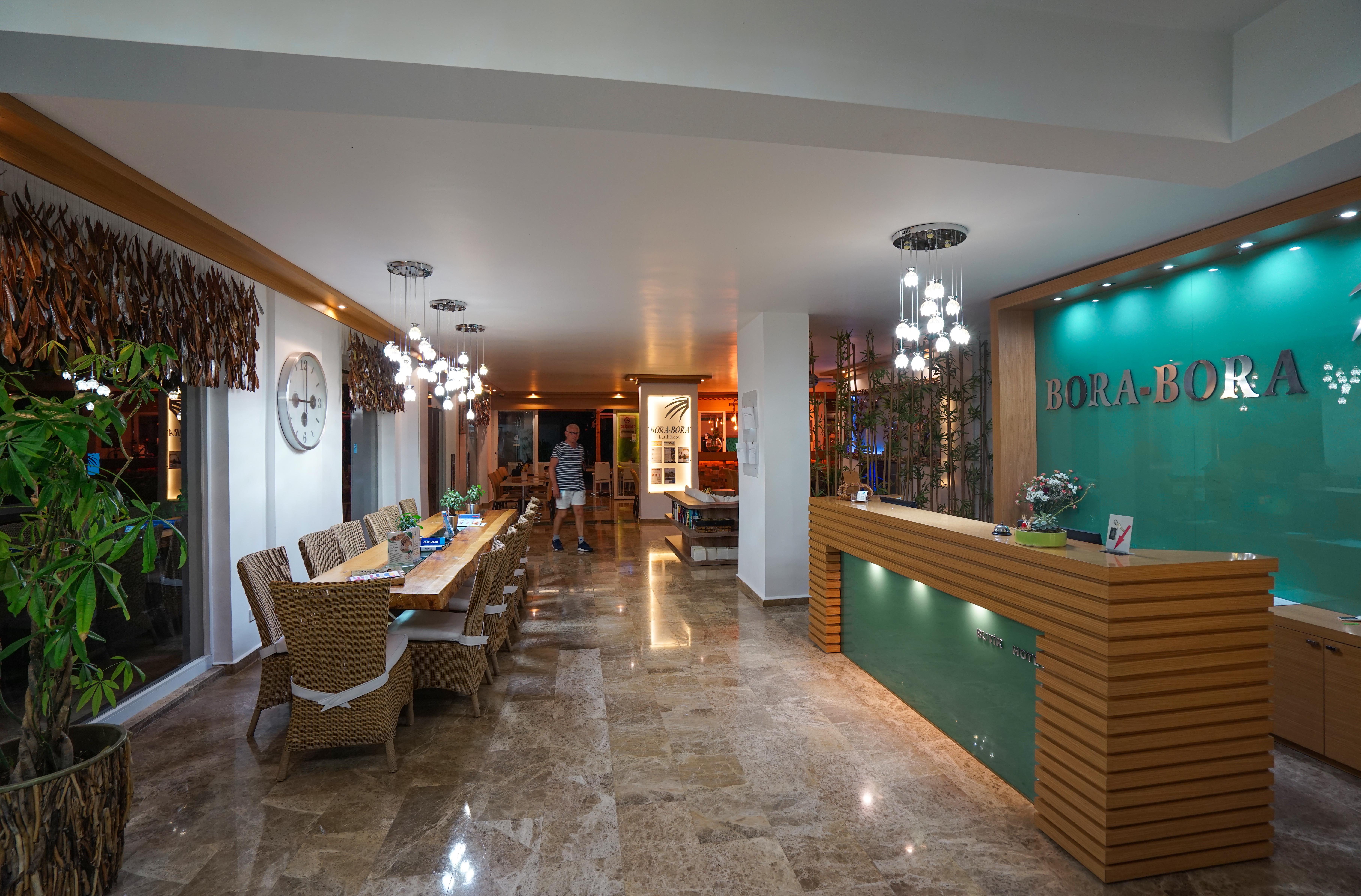 Bora Bora Butik 3*