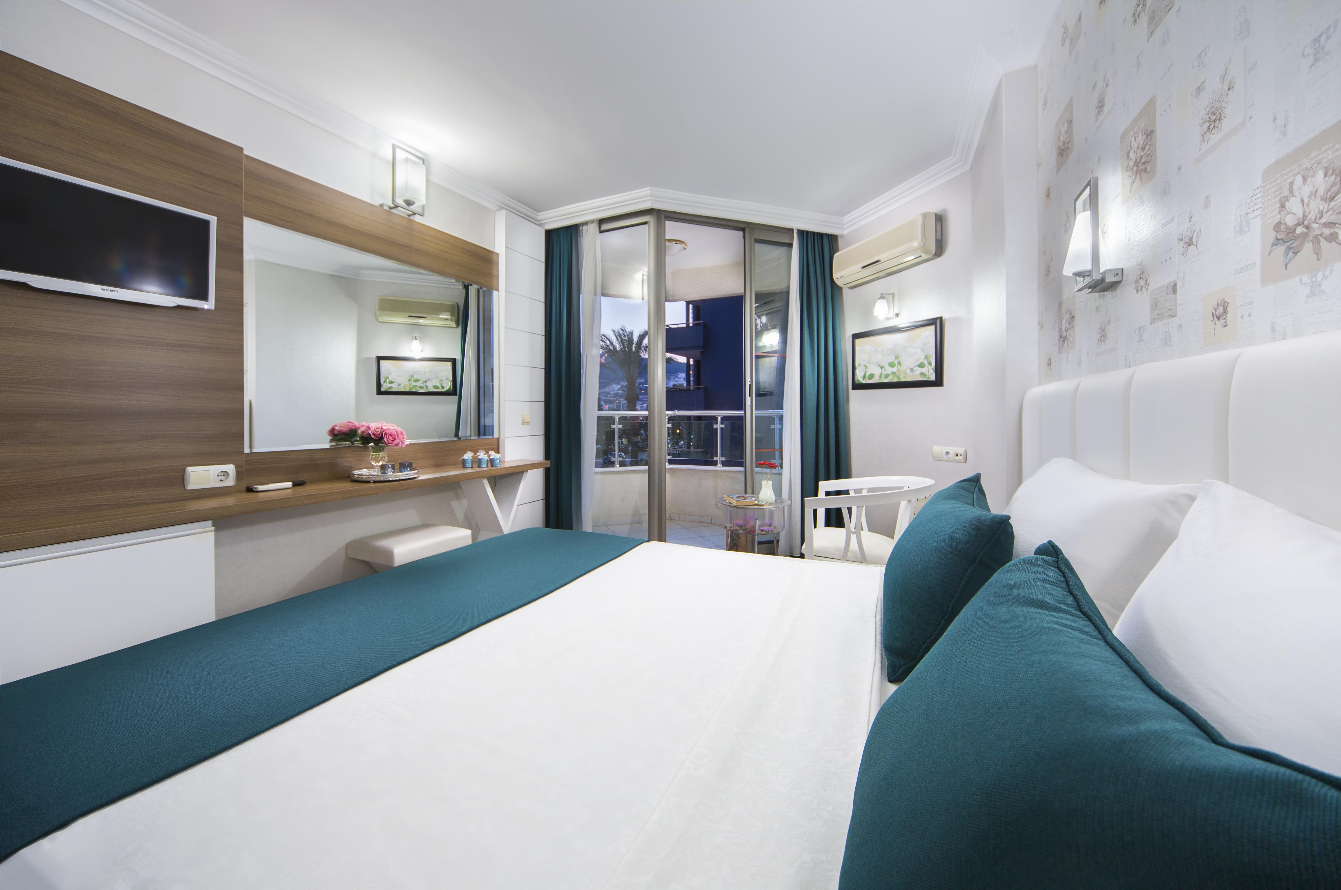 Hotel Bueyuek (adults Only)
