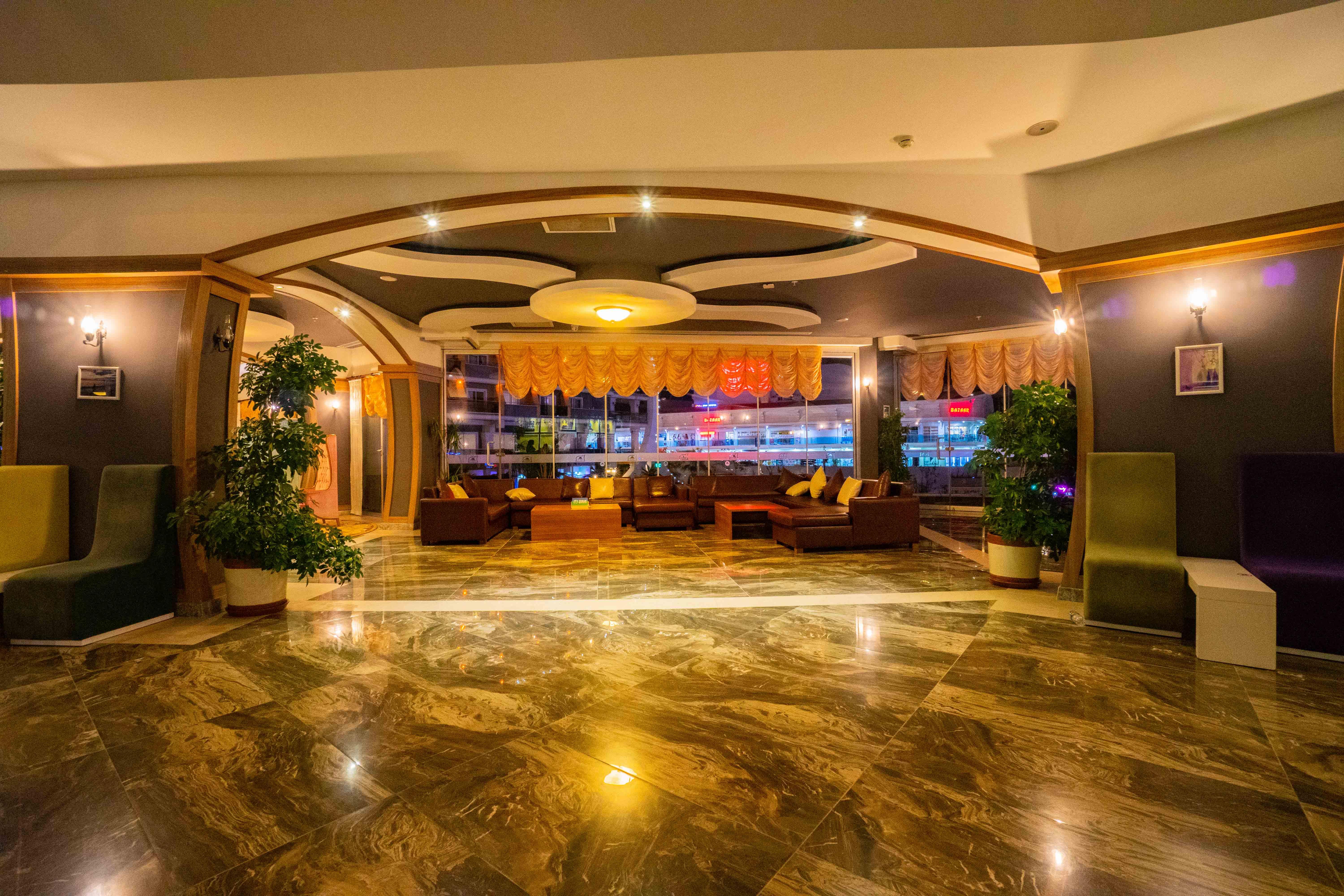 Hotel Senza The & 5*
