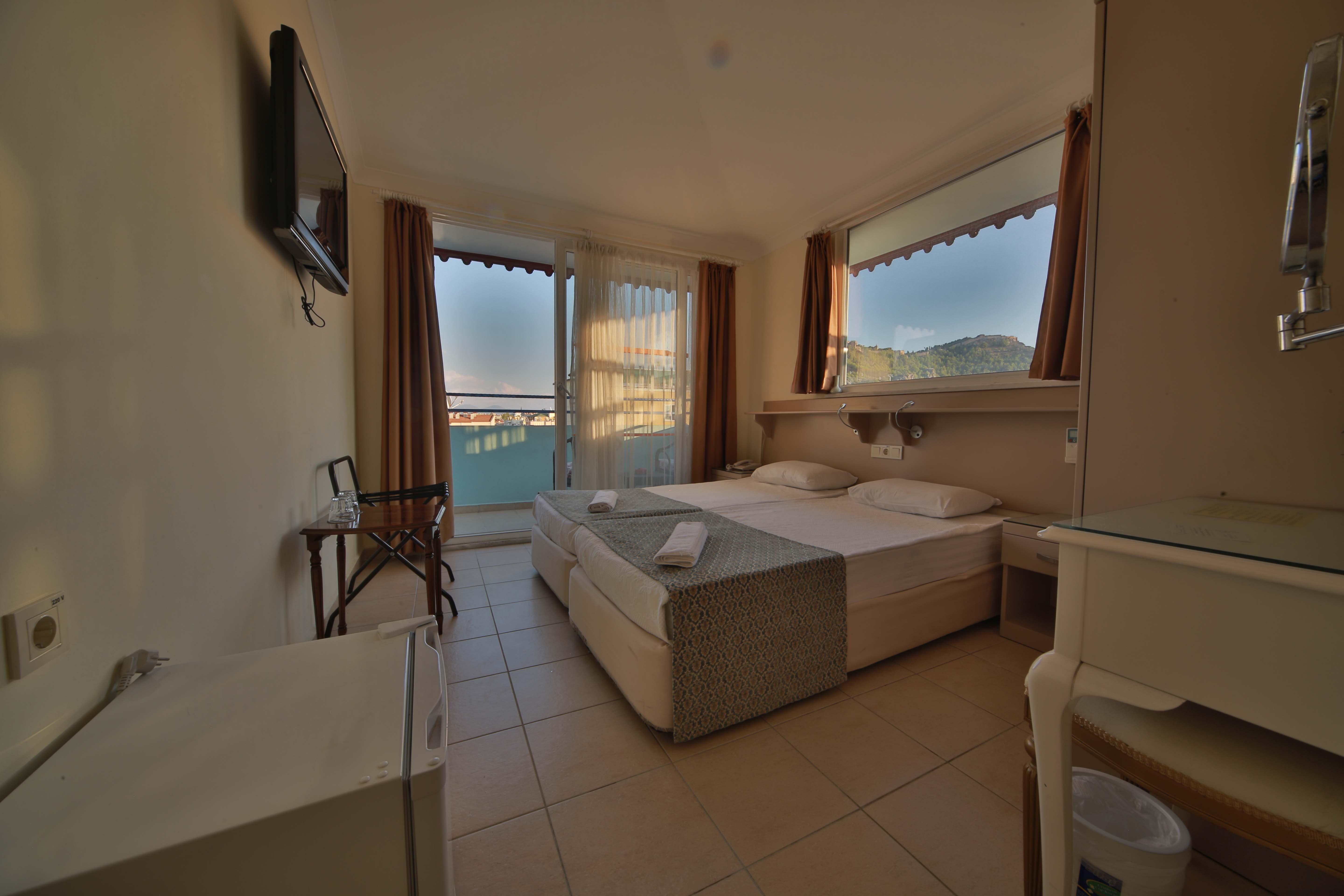 Gallion Hotel