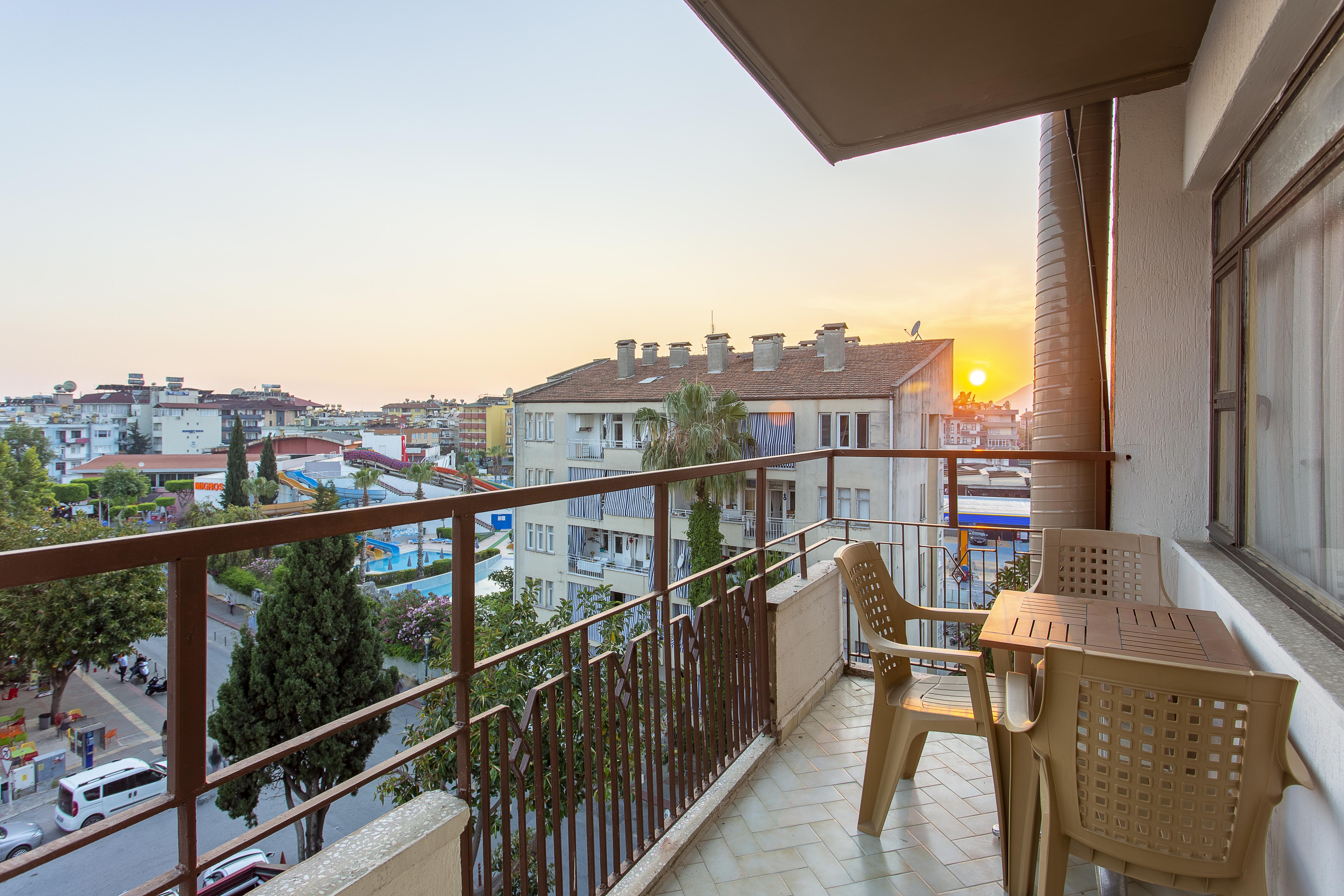 Aslan Hotel