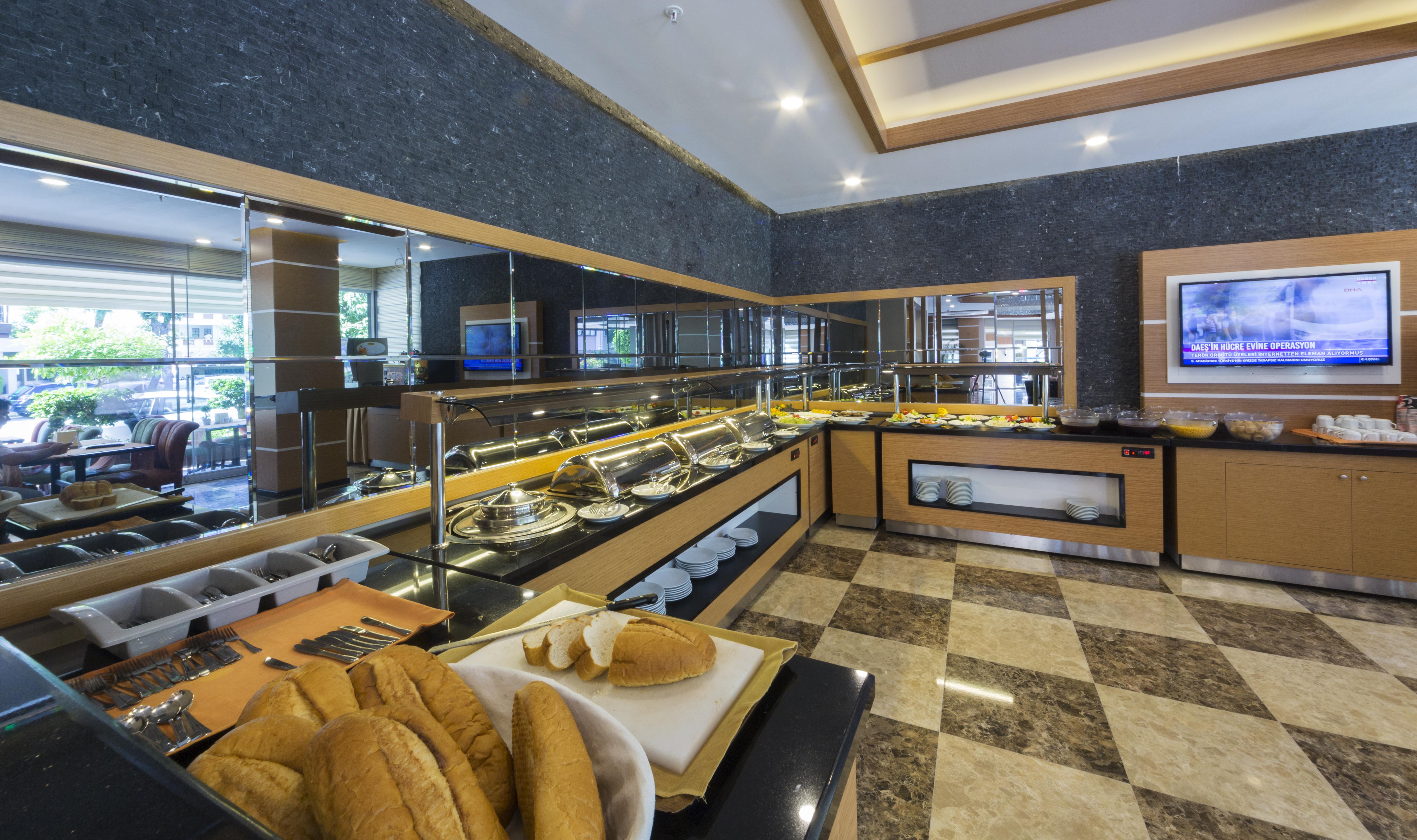 Hotel Lonicera 3*