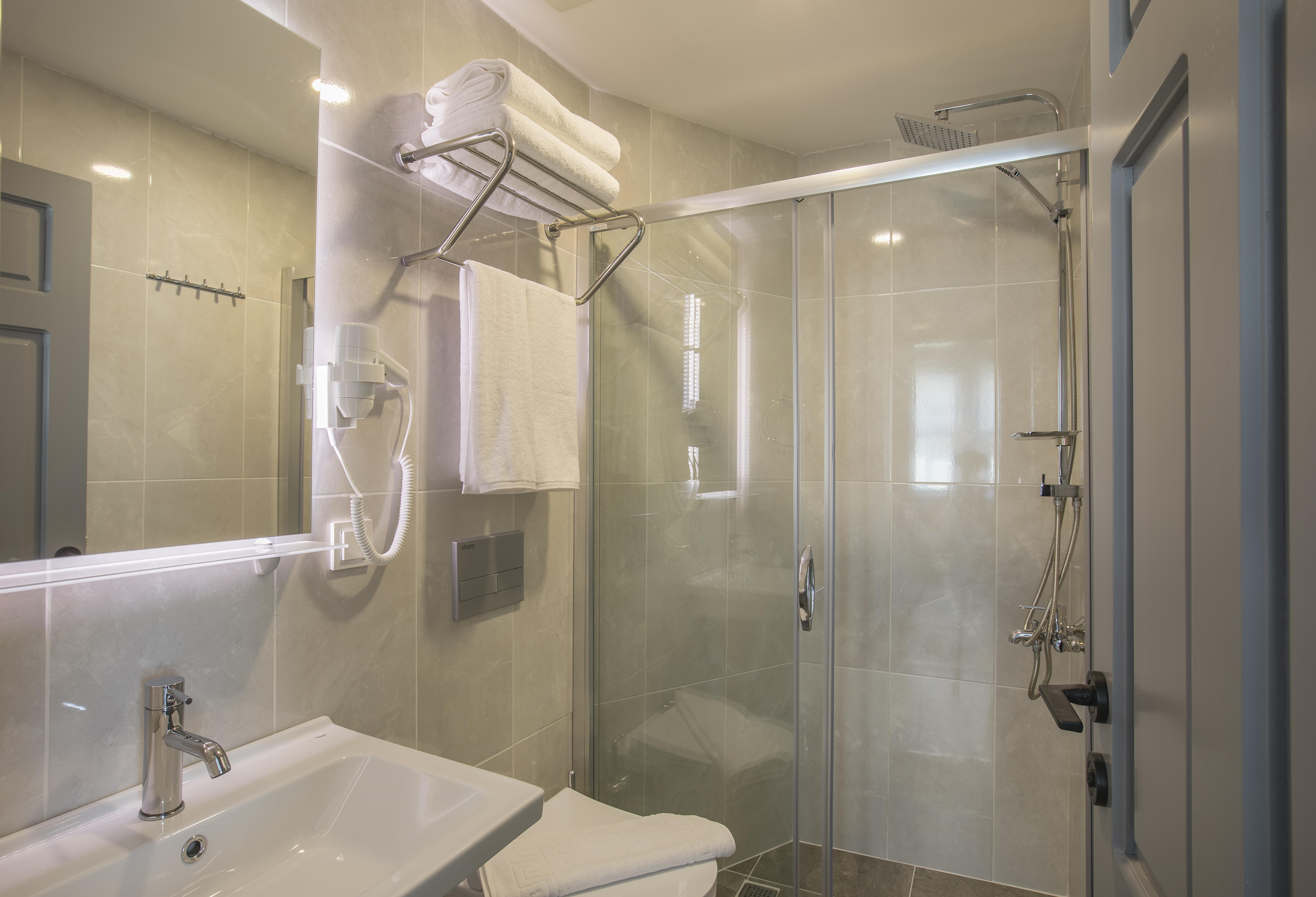 Comfort Hotel 3*