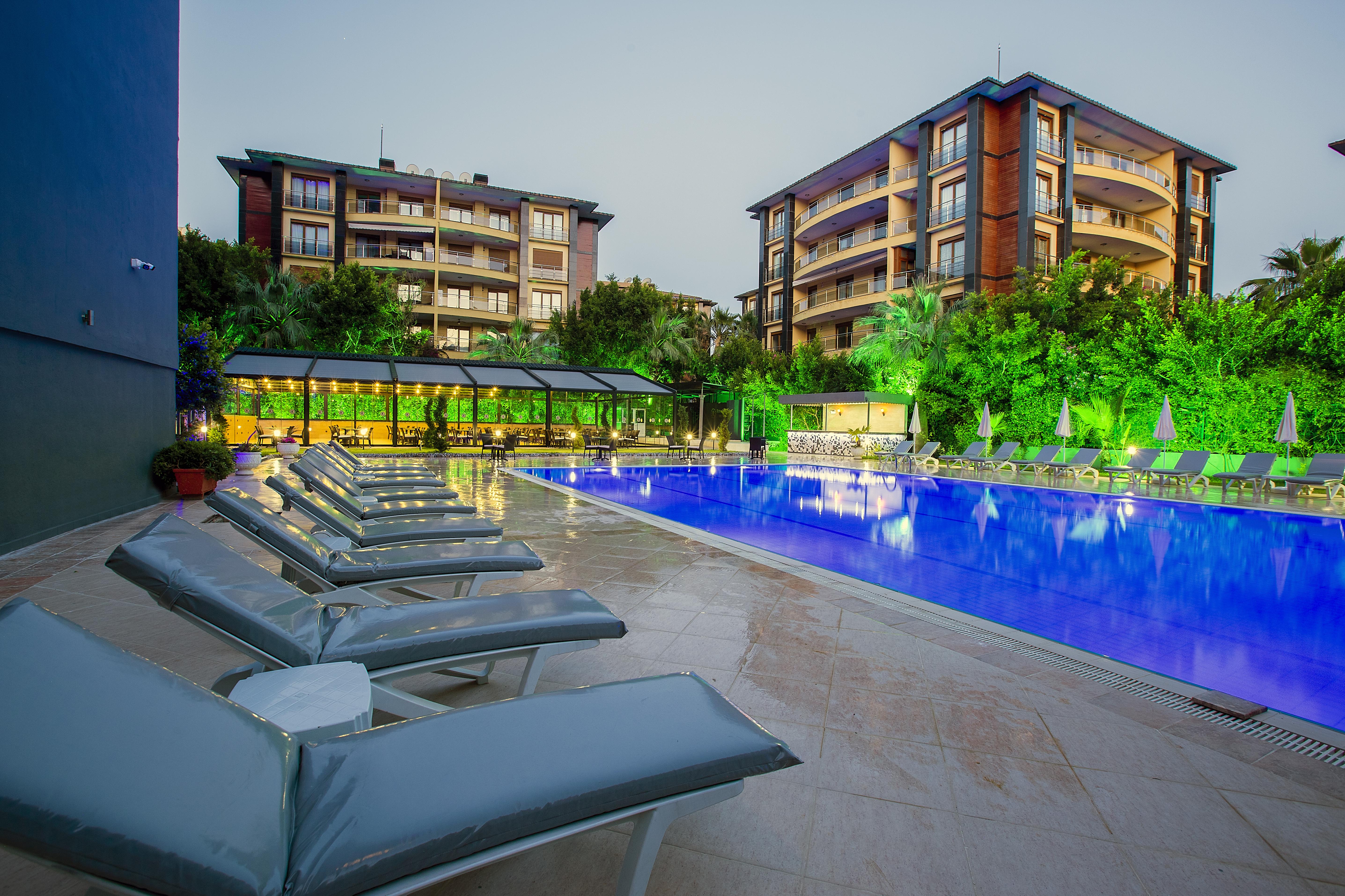 Royalisa Hotel 3*