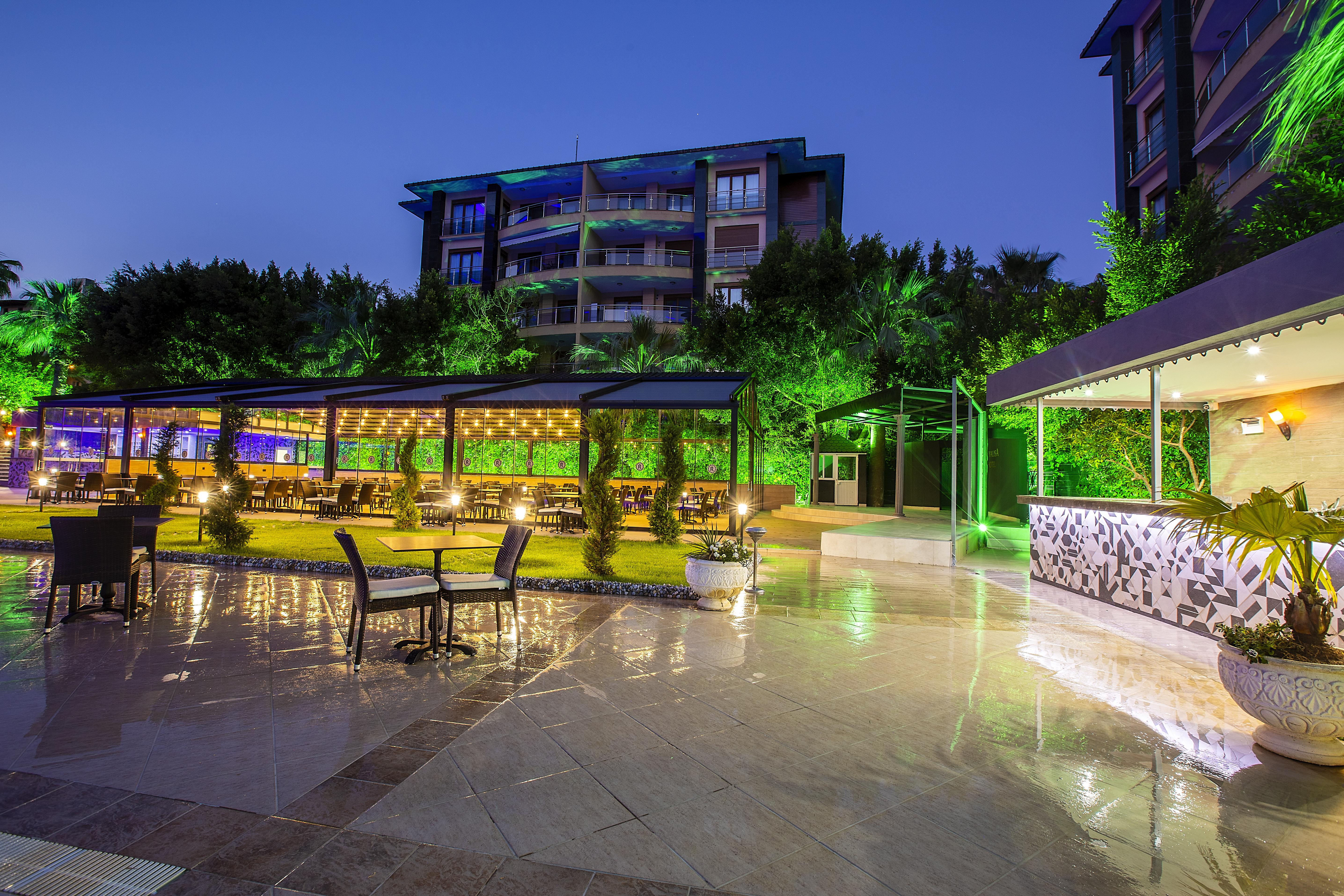 Royalisa Hotel 3*
