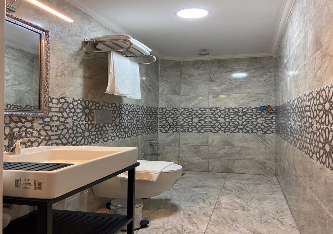 Castle Light Boutique Hotel 3*