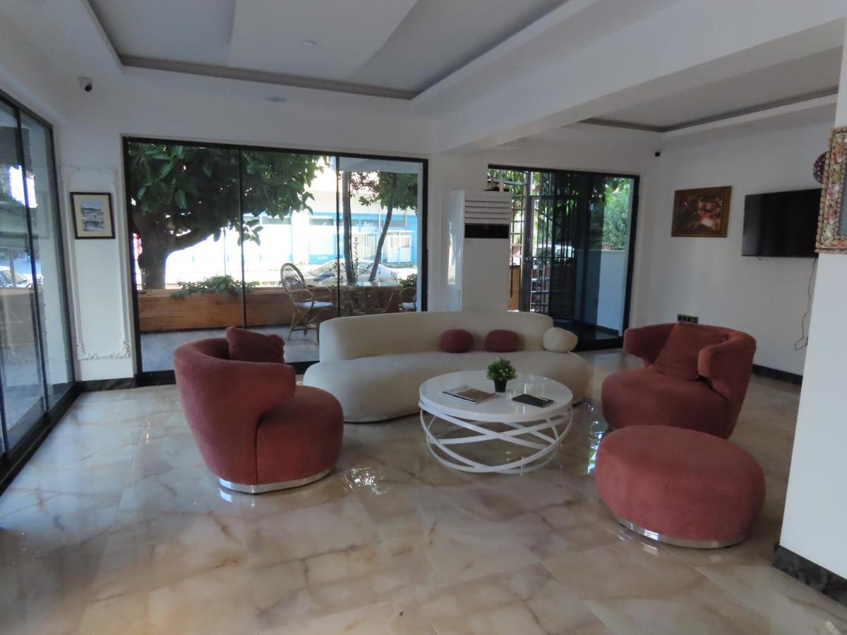 Kadeer Hotel *