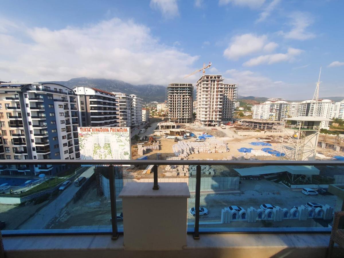 Yekta Kingdom Trade Center 1+1 Luxury Apartment