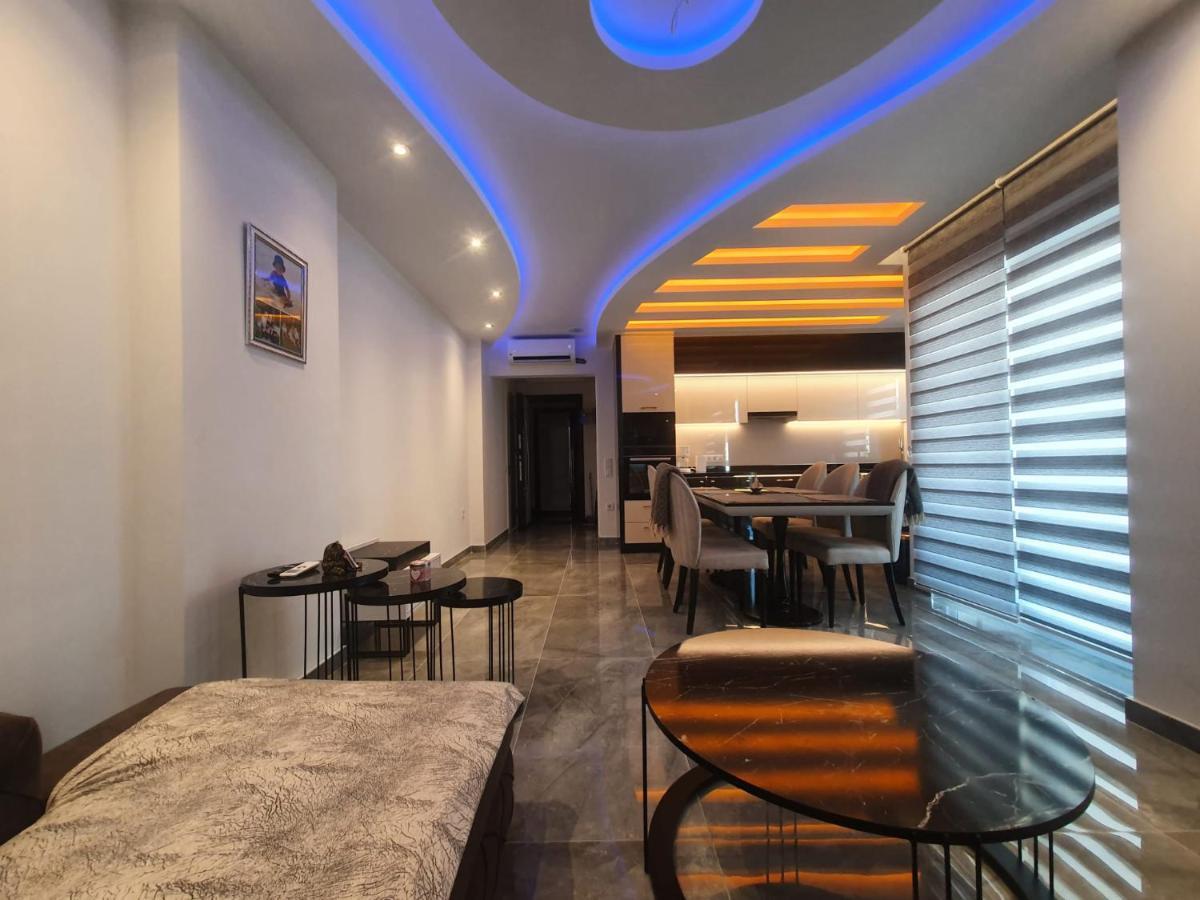 Yekta Kingdom Trade Center 1+1 Luxury Apartment Alanya