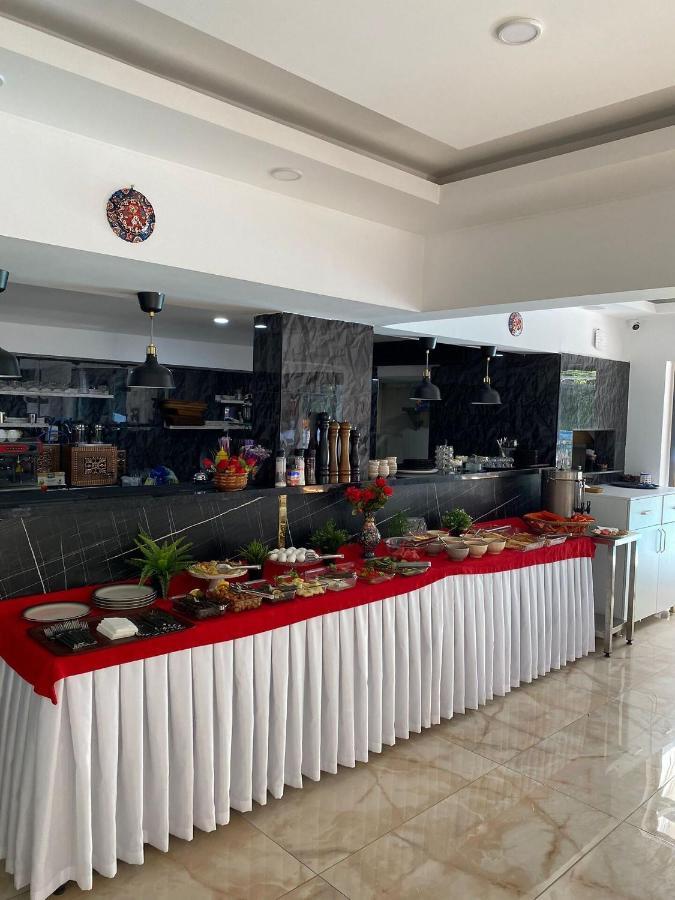 Hotel Kadeer *