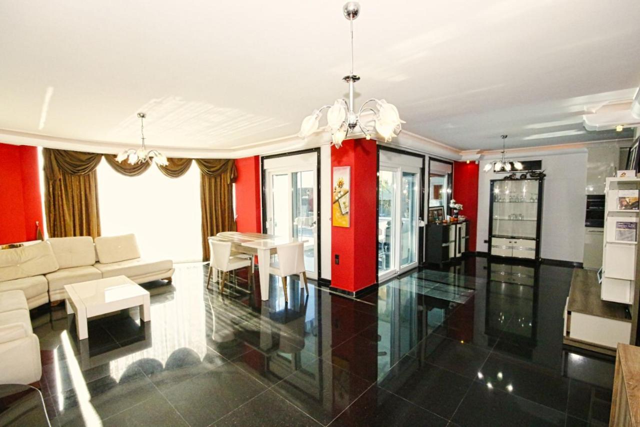 Luxus Pool Kestel Alanya