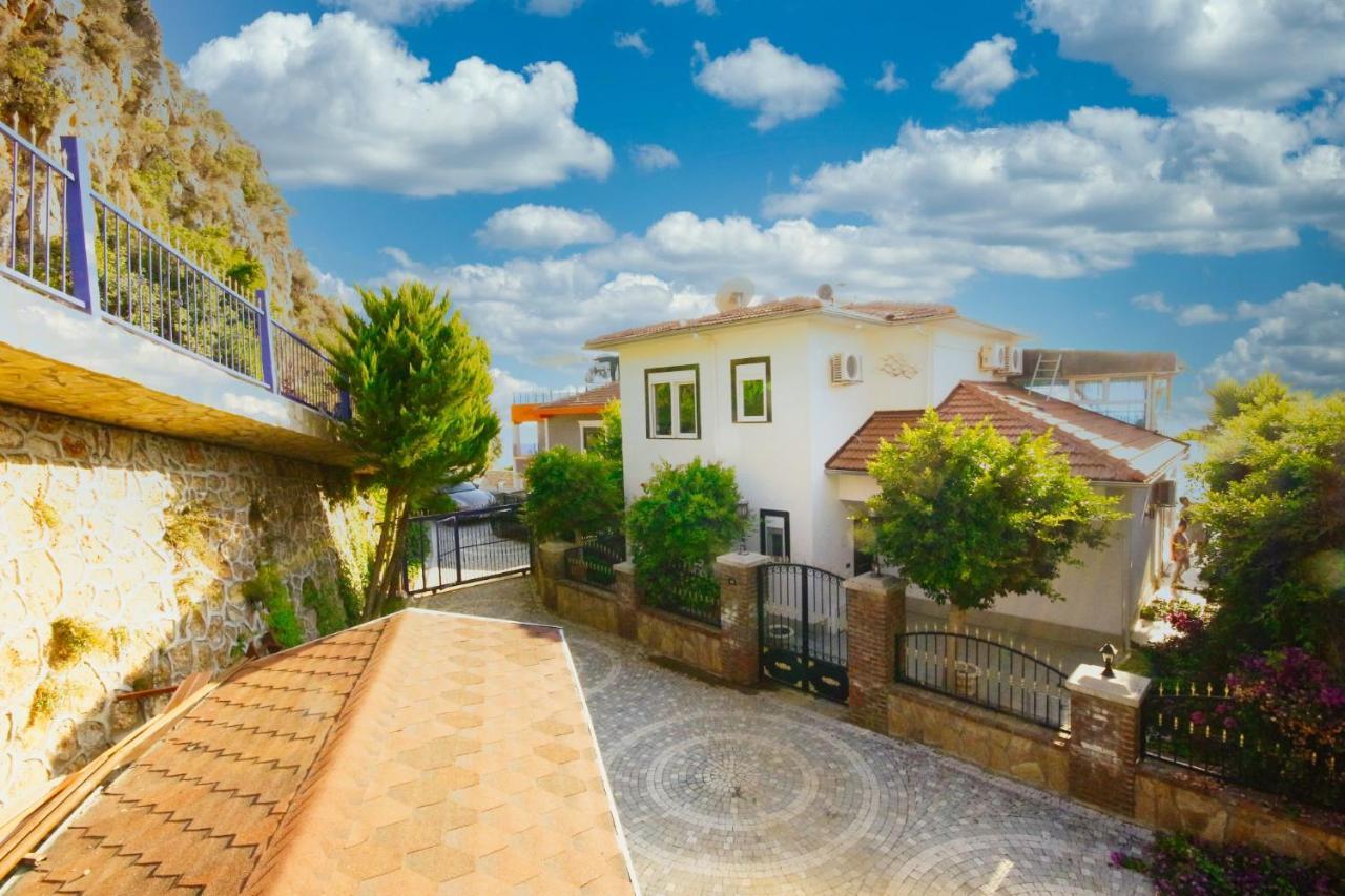 Luxus Pool Kestel *