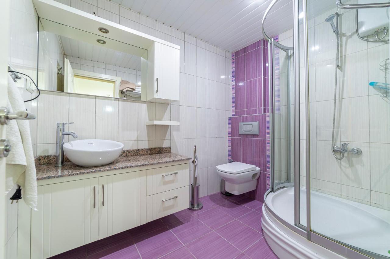 In Centrum, 3 Minutes To The Damlatas And Cleopatra Apartment *