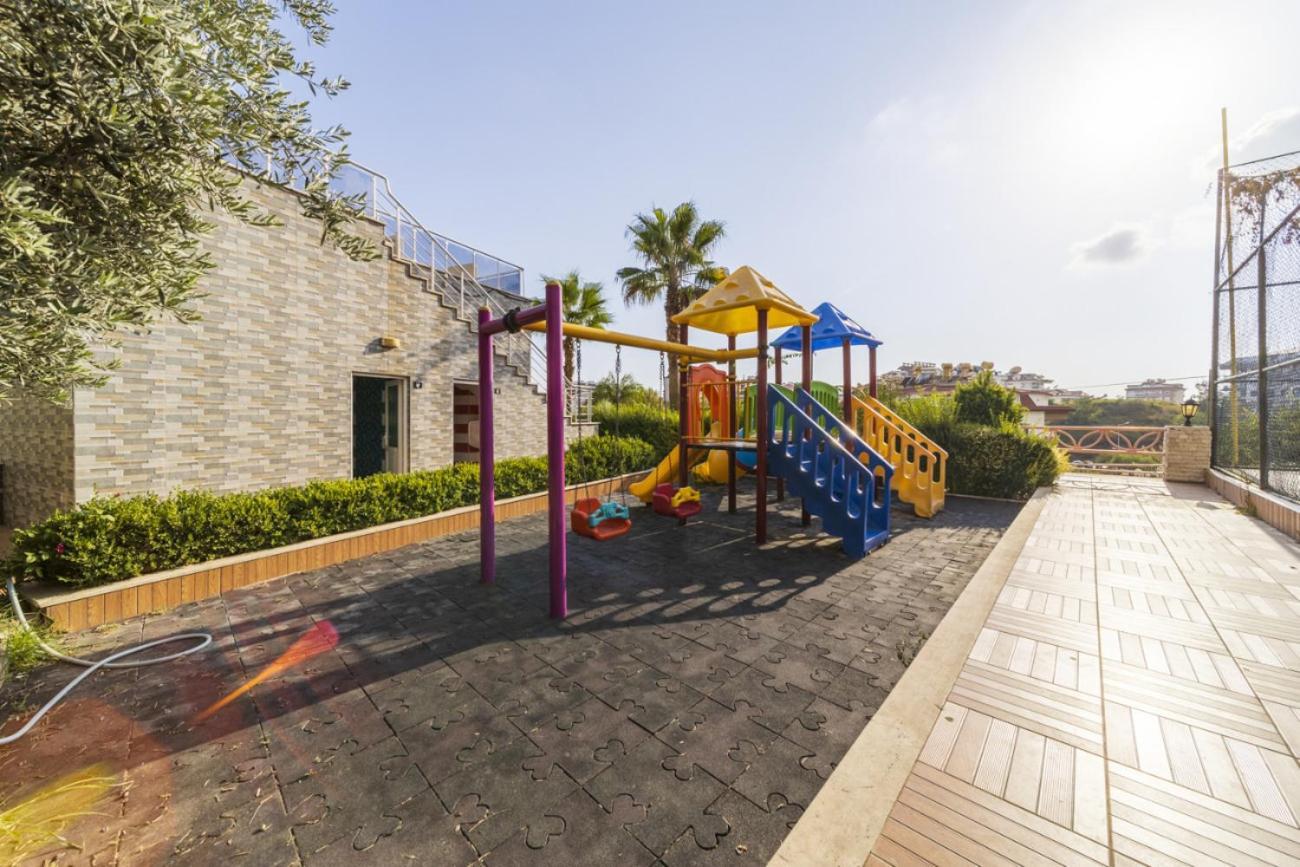 Colorful Flat With Shared Pool And In *