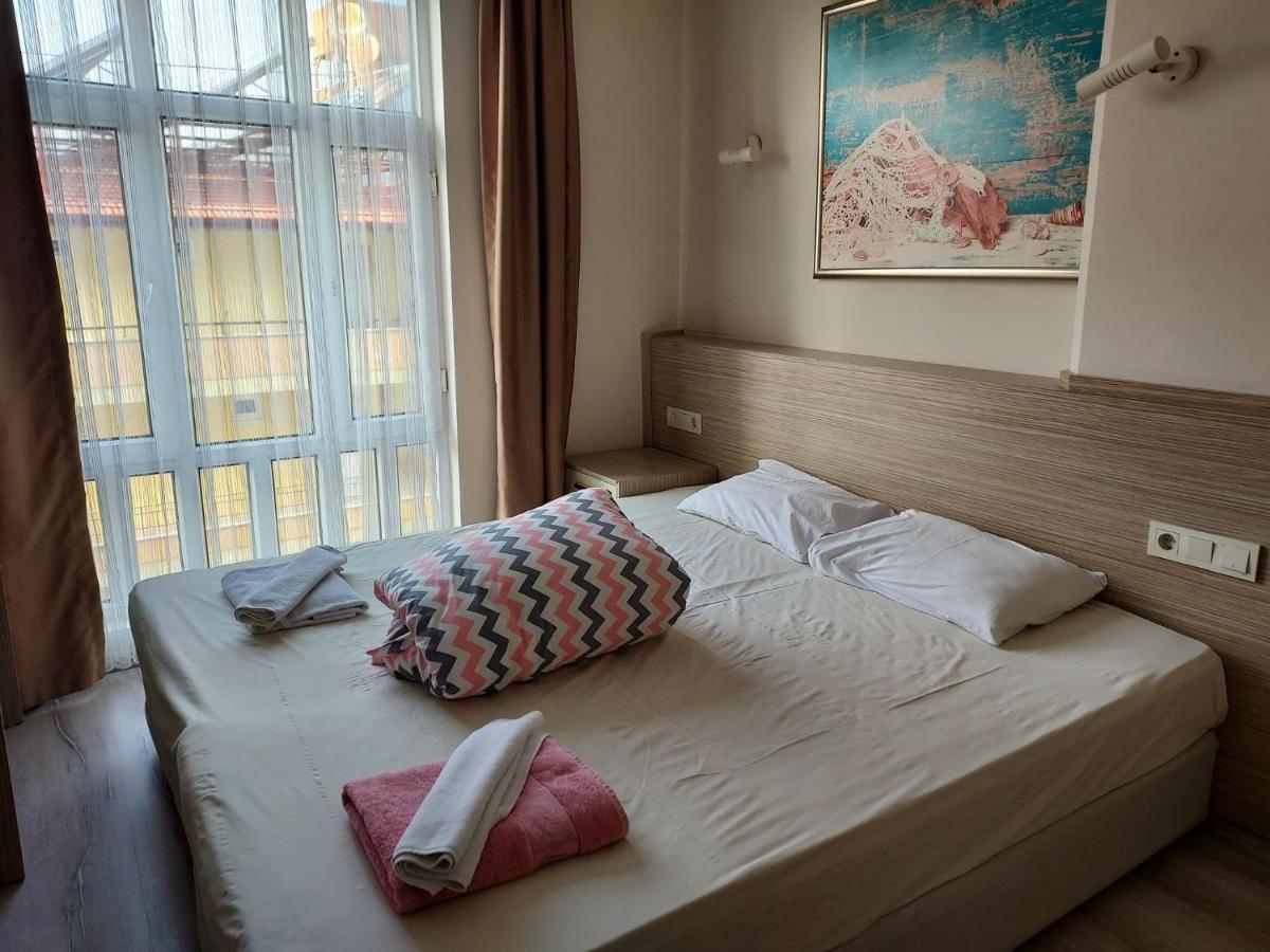 Larsens Aparthotel