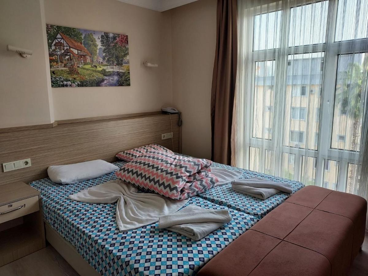 Larsens Aparthotel *