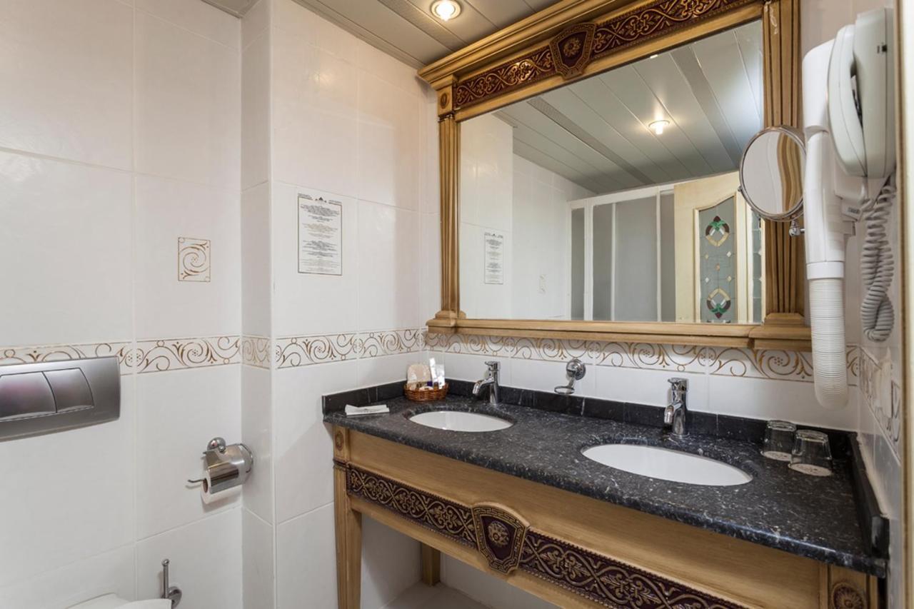 Hotel Larina 5*