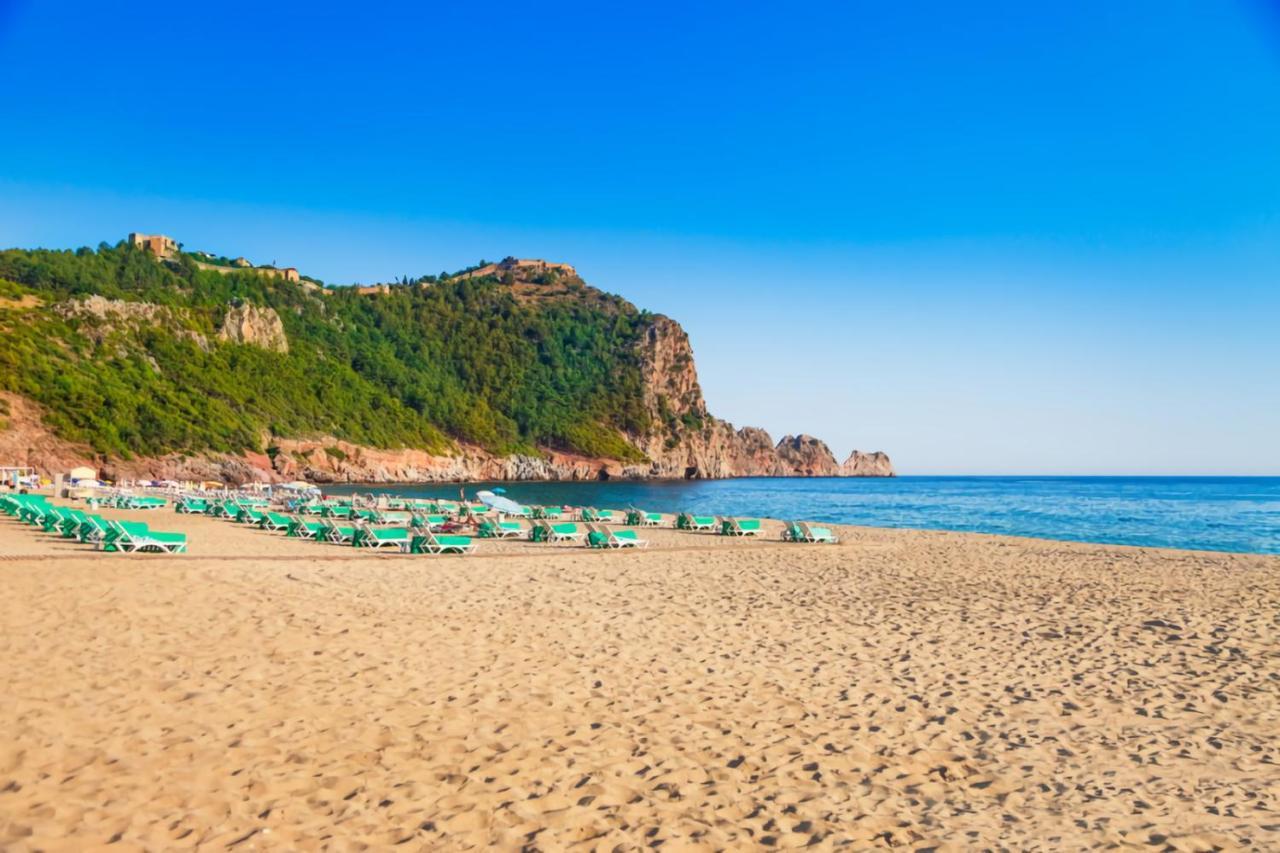 Granada City , Close To The Cleopatra Beach Apartment