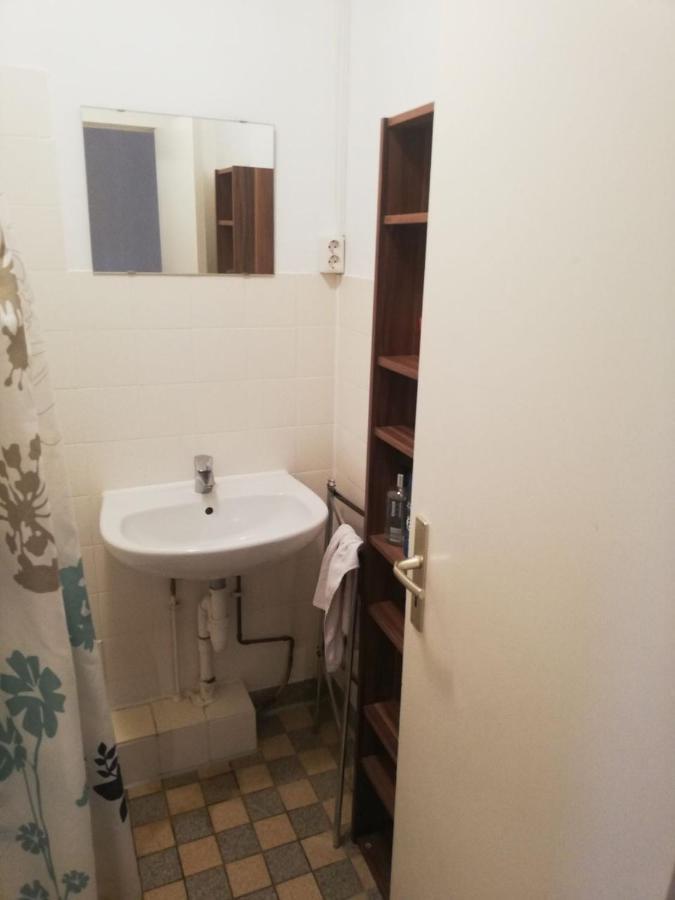 Earthquake S-a-f-e! - Nice Opposite Of Beach With Umbrellas, 3 Bikes, Smart Tv, Full Equipped Kitchen, Free Parking, Own 70mbps Wifi, Pool And Terrace, Play Ground, Barbecue, Table Games, Pick-up Service, Travel Agency *