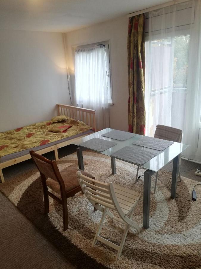 Earthquake S-a-f-e! - Nice Opposite Of Beach With Umbrellas, 3 Bikes, Smart Tv, Full Equipped Kitchen, Free Parking, Own 70mbps Wifi, Pool And Terrace, Play Ground, Barbecue, Table Games, Pick-up Service, Travel Agency *