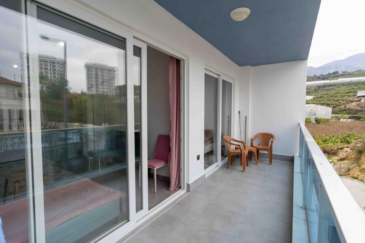 Exodus Apartment *