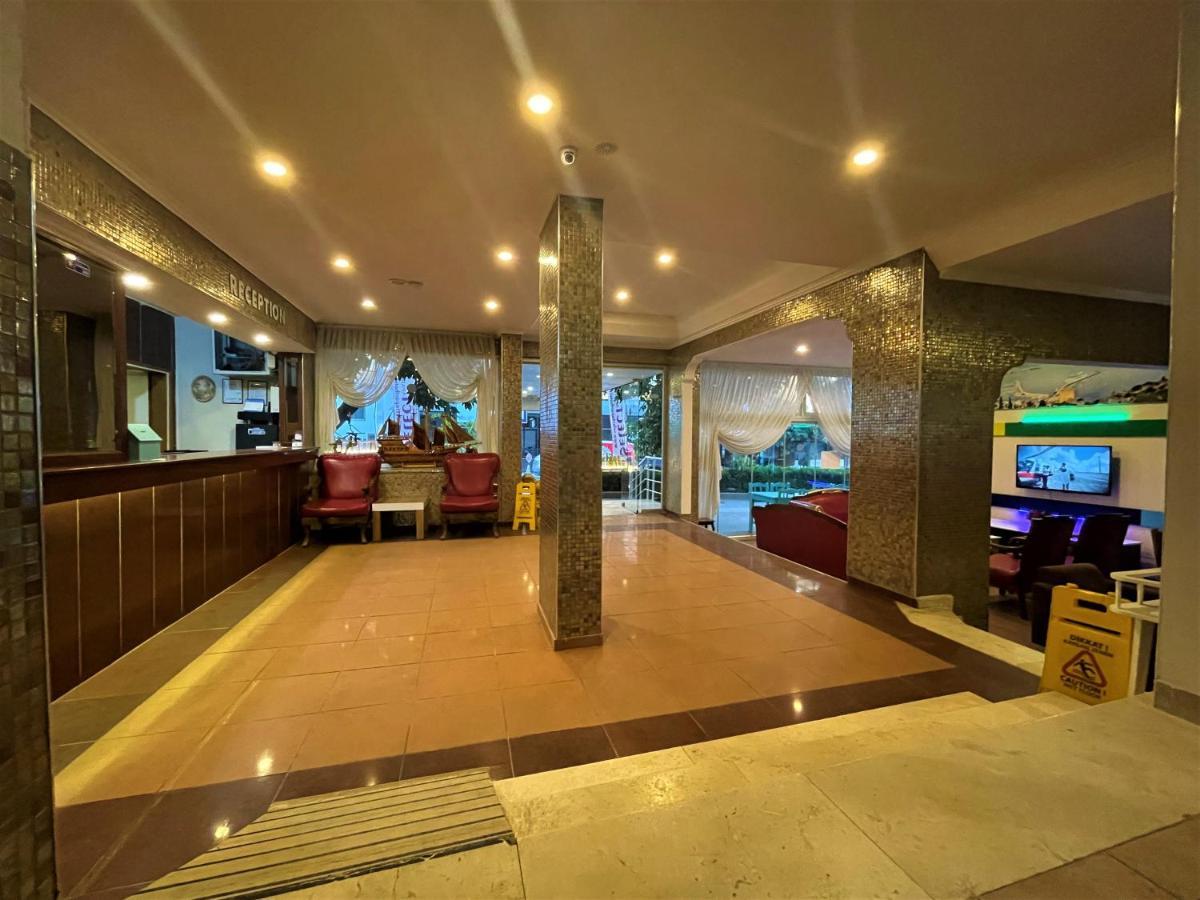 Select & Aparthotel 3*