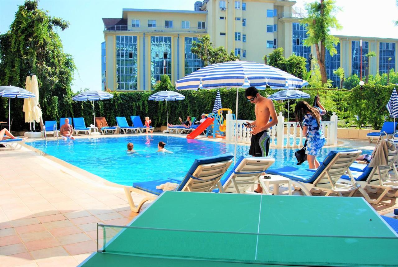 Aparthotel Select &