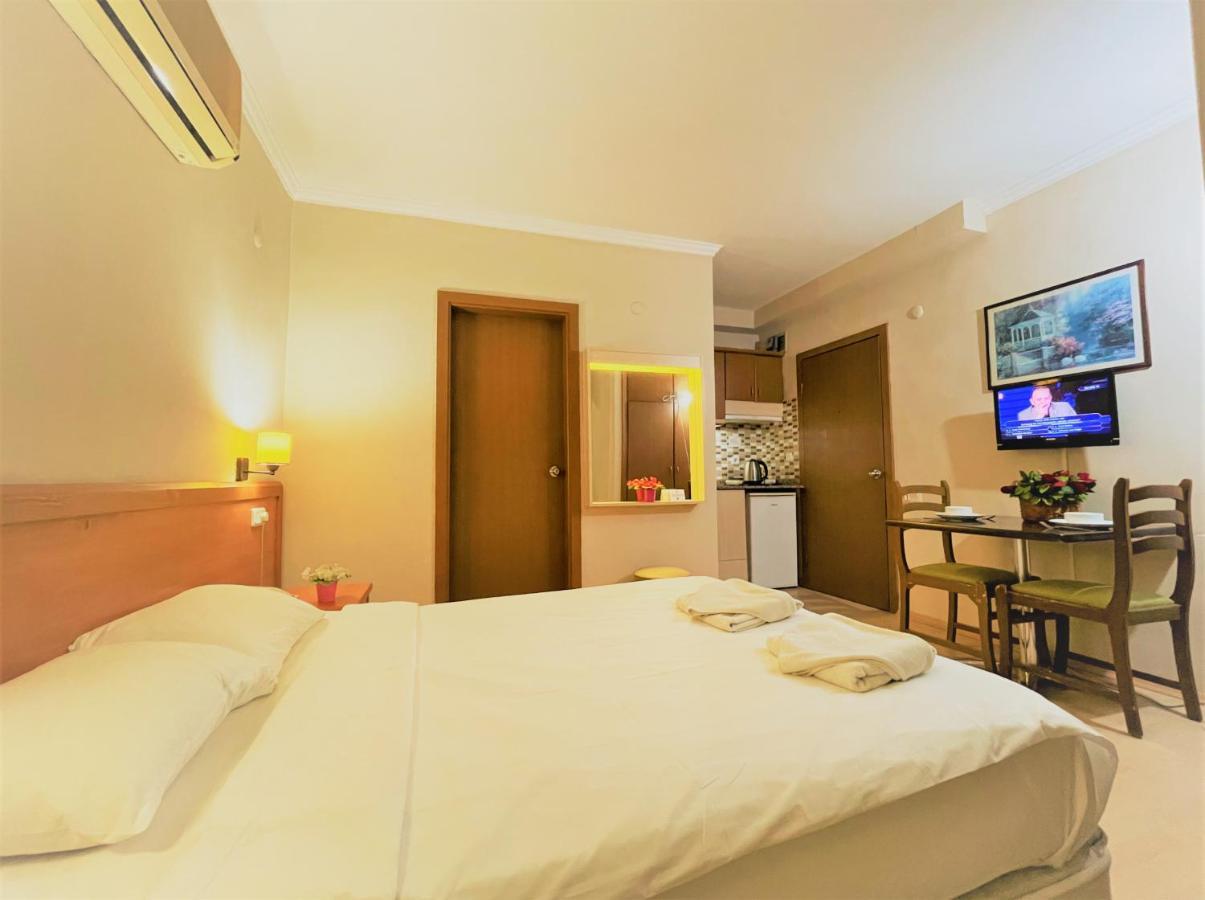 Select & Aparthotel 3*